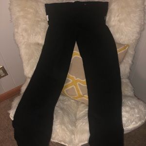 Victoria’s Secret yoga pants
